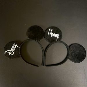Mommy and Daddy Mickey Mouse ears. One size in black and white. Wore 1x